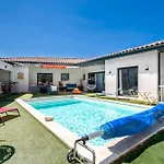 Les Garrigues Ensoleillees 4*