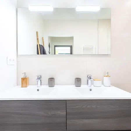 ゲストハウス Les Garrigues Ensoleillees