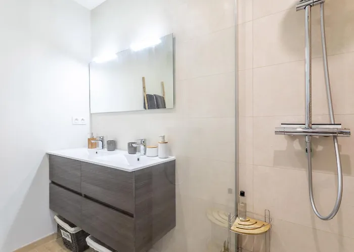 Les Garrigues Ensoleillées Treilles